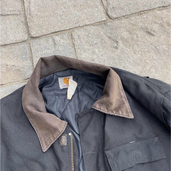 Black Carhaartt jacket slightly worn!! - Picture 2 of 4